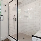 5 choses à ne jamais faire si vous avez une salle de bain de moins de 5 m²